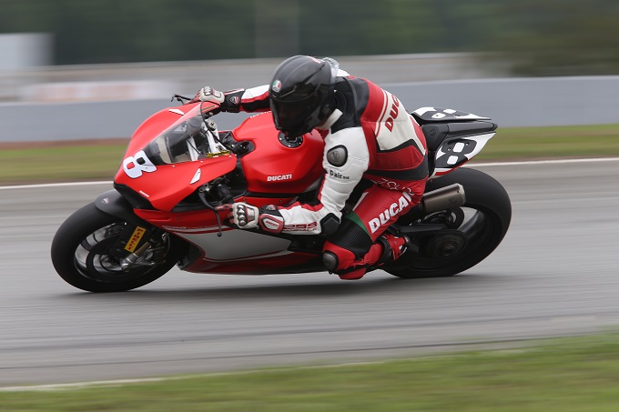 Ducati 1299 Superleggera: una moto di serie sul podio tra le Superbike