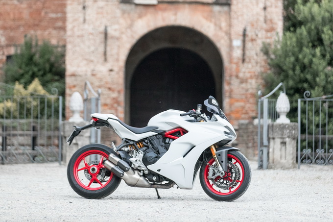 Ducati 939 Supersport S: il perfetto connubio tra comfort e sportività [PROVA SU STRADA]