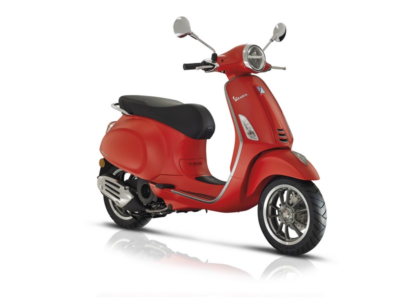 Piaggio porta all’EICMA la Vespa Primavera e Sprint [FOTO]