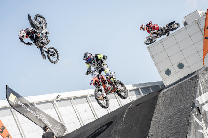Rome Motodays: eyes to the sky to admire the freestyle stars