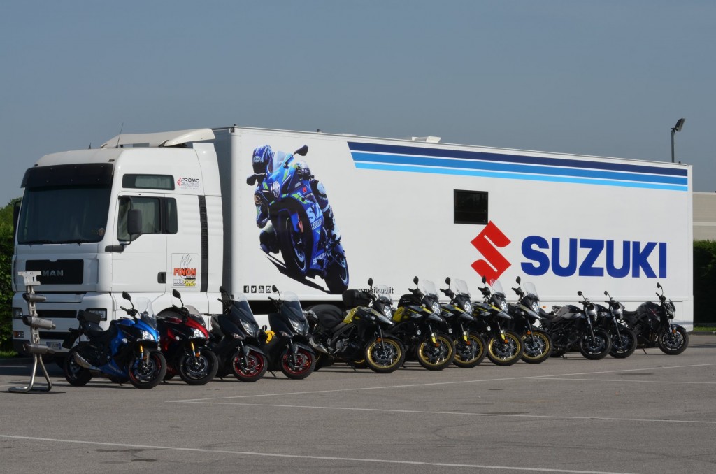 Suzuki infiamma l’estate a due ruote
