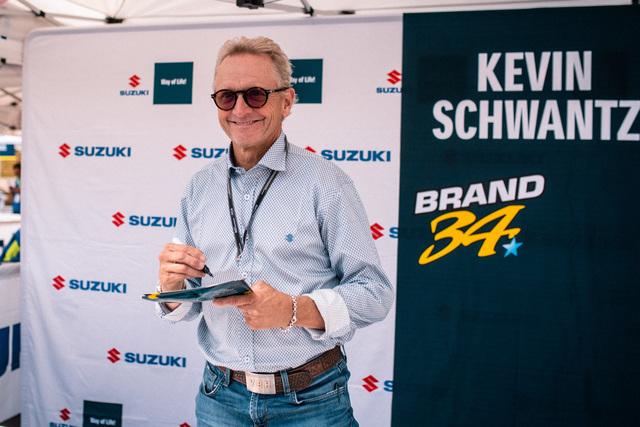 Suzuki: Kevin Schwantz bei der GSX-R-Rallye