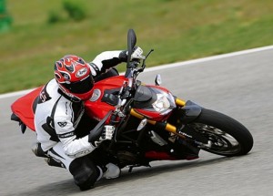Ducati: in arrivo una Streetfighter col motore V4