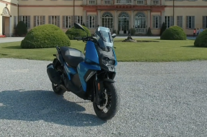 BMW C 400 X: presto in vendita lo scooter premium di media cilindrata della casa dell’Elica