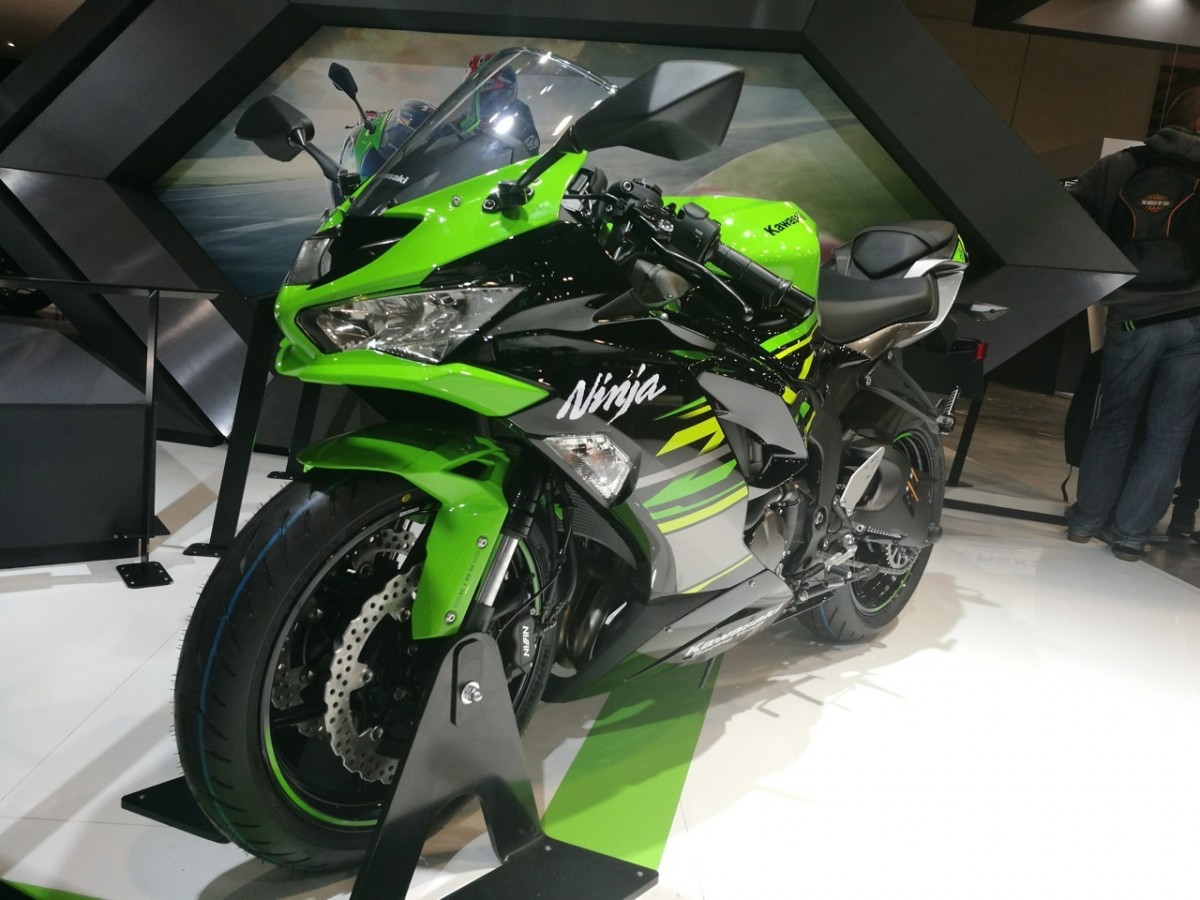 KawasakiNinjaZX6R_EICMA2018_Li