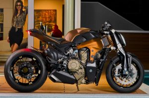 V4 Penta: una special con motore Ducati V4