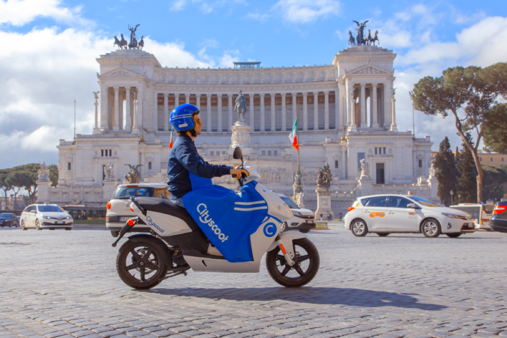 Cityscoot: prossimamente 500 scooter a Roma, altre aree coperte dal servizio