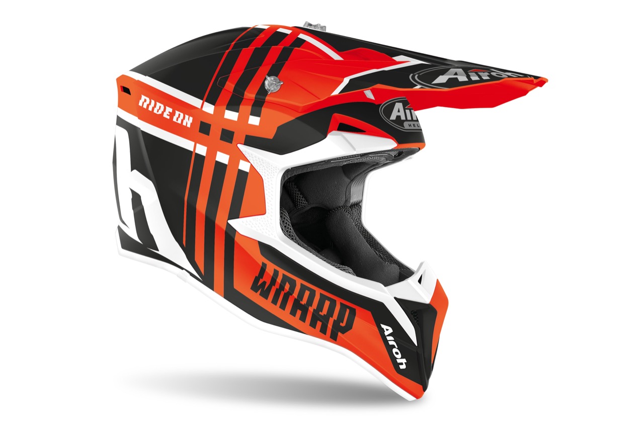 Airoh Wraap: nuovo casco per cross ed enduro, informazioni, prezzi
