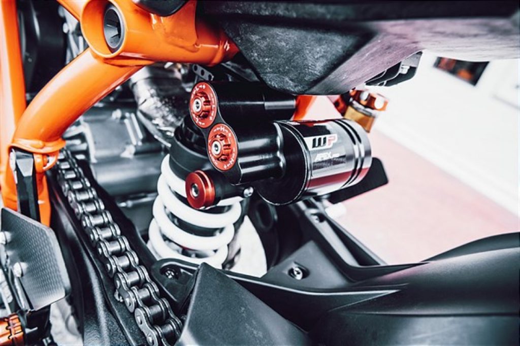 KTM 1290 Super Duke R e 890 Duke R: WP Suspension introduce nuove soluzioni