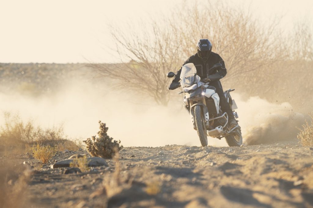 Triumph Motorcycles: il primo esemplare e la recente Tiger 900 [VIDEO]