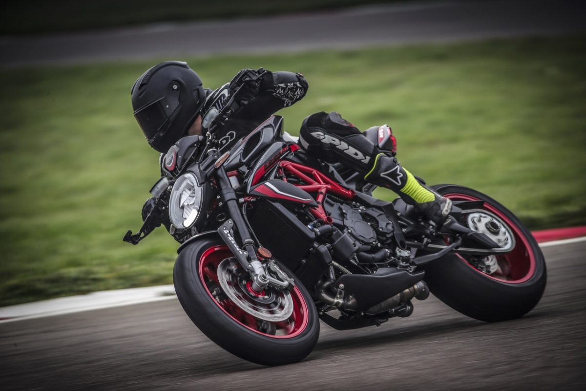 MV Agusta Dragster 800rr Pirelli