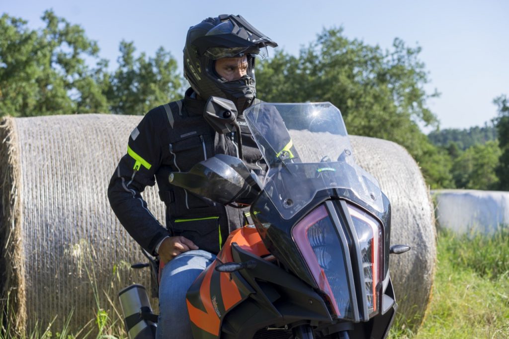 LS2 Helmets: diverse tipologie di caschi per grandi e piccoli motociclisti [FOTO]