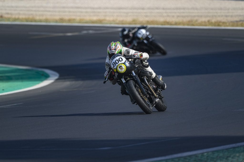 Moto Guzzi Fast Endurance European Cup: success for Team Pablo in the Vallelunga race [PHOTO]