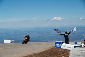 Pikes Peak International Hill Climb: le moto non parteciperanno più alla cronoscalata