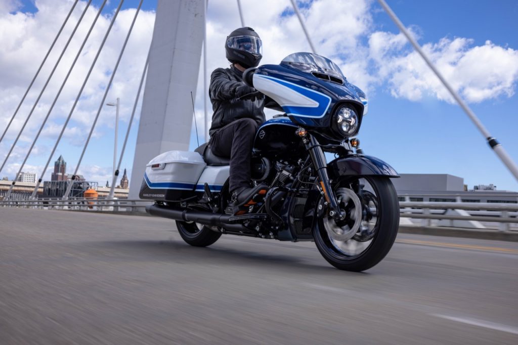 Harley-Davidson Street Glide Special Arctic Blast Limited Edition - foto 