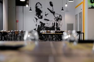 مصنع Scrambler Ducati Food Factory: افتتاح جديد في إيمولا