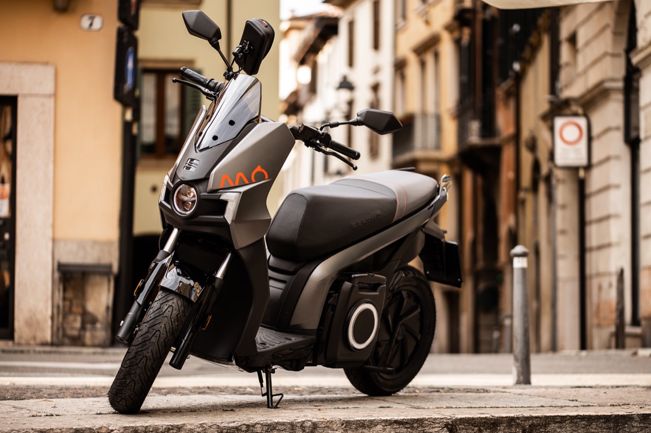 SEAT MÓ: two-wheeled electric mobility at EICMA 2021 according to the Spanish brand