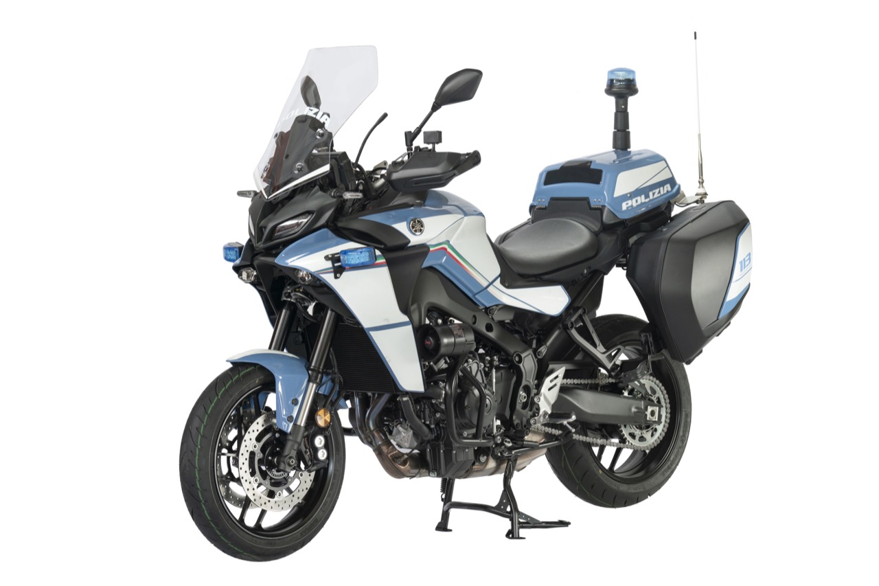 Yamaha Motor e Polizia di Stato a EICMA: in anteprima all’edizione del 2021 la Tracer 9 in divisa