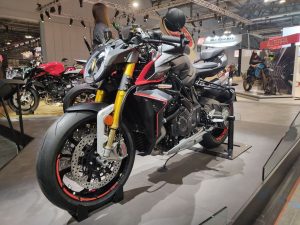 MV Agusta Brutale 1000 RR: power sought after at EICMA 2021 [LIVE PHOTOS]