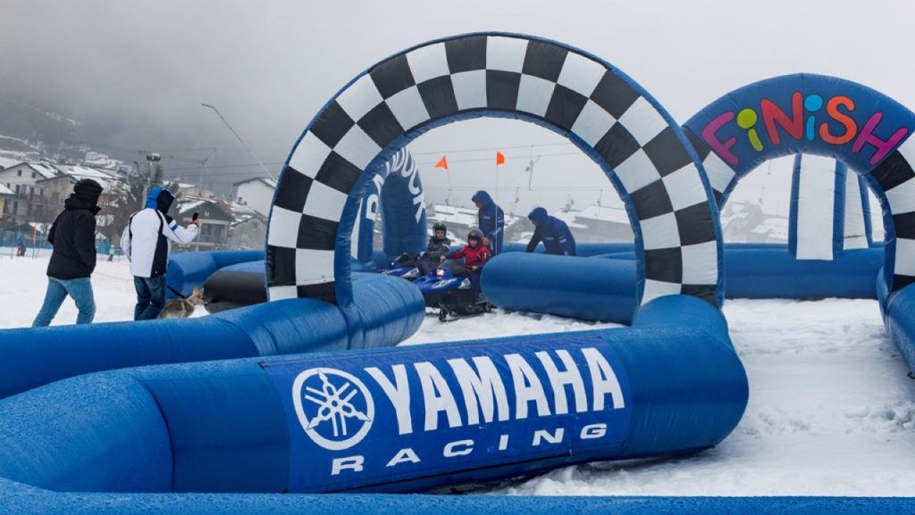 Yamaha, Snow Kids 2022: appuntamento per i giovanissimi sulle motoslitte Yamaha SRX 120