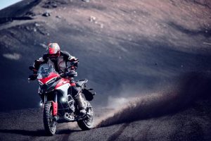 Ducati Multistrada V4: a suggestive perspective from the riding position [VIDEO]
