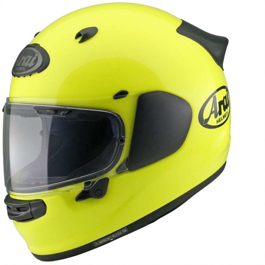 Arai Quantic: un casco per motociclisti dinamici che propone protezione, sportività e comfort