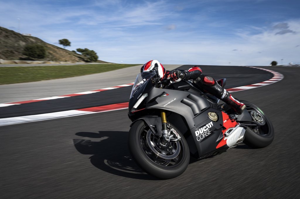 Ducati Panigale V4 SP2: animo competitivo [VIDEO]