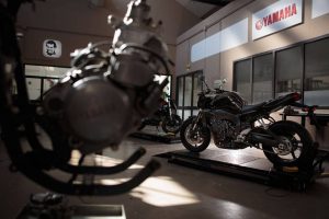 Yamaha en CNOS-FAP Regio Lazio: het eerste autolaboratorium in Rome ingehuldigd