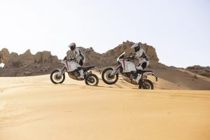 Ducati DesertX: viaggio in sella a due esemplari tra i colori della Tunisia [VIDEO]