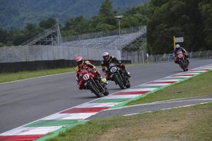 Trofeo Moto Guzzi Fast Endurance 2022: schierate 36 moto nell’intenso confronto al Mugello