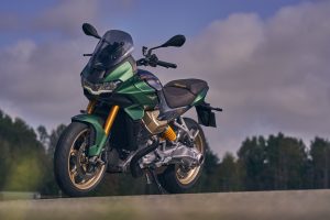Moto Guzzi V100 Mandello: una nuova idea che associa esperienza e progresso [VIDEO]