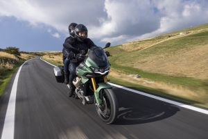 Moto Guzzi V100 Mandello: un’elettronica avanzata che sostiene il movimento [VIDEO]