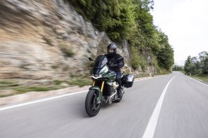 Moto Guzzi V100 Mandello: l’attitudine al turismo del modello [VIDEO]
