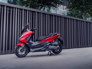 Honda Forza 125 e Forza 350: un rinnovamento per il 2023
