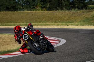 Ducati Monster SP: una nuova vivace personalità nel 2023