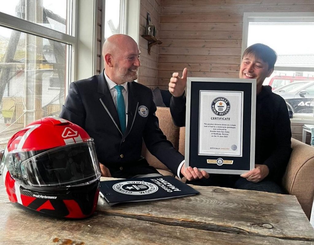 Acerbis wins its first GUINNESS WORLD RECORDS with the AC50 project