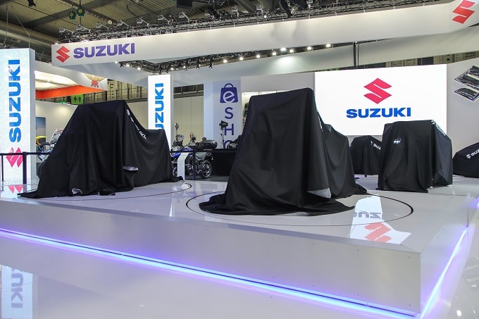 Suzuki bringt seine Motoren für die EICMA 2023 auf Touren, wo es als Weltpremiere neue Produkte vorstellen wird