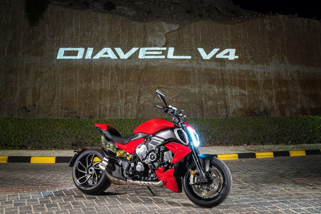 Ducati Diavel V4: doppio premio per la muscle cruiser di Borgo Panigale