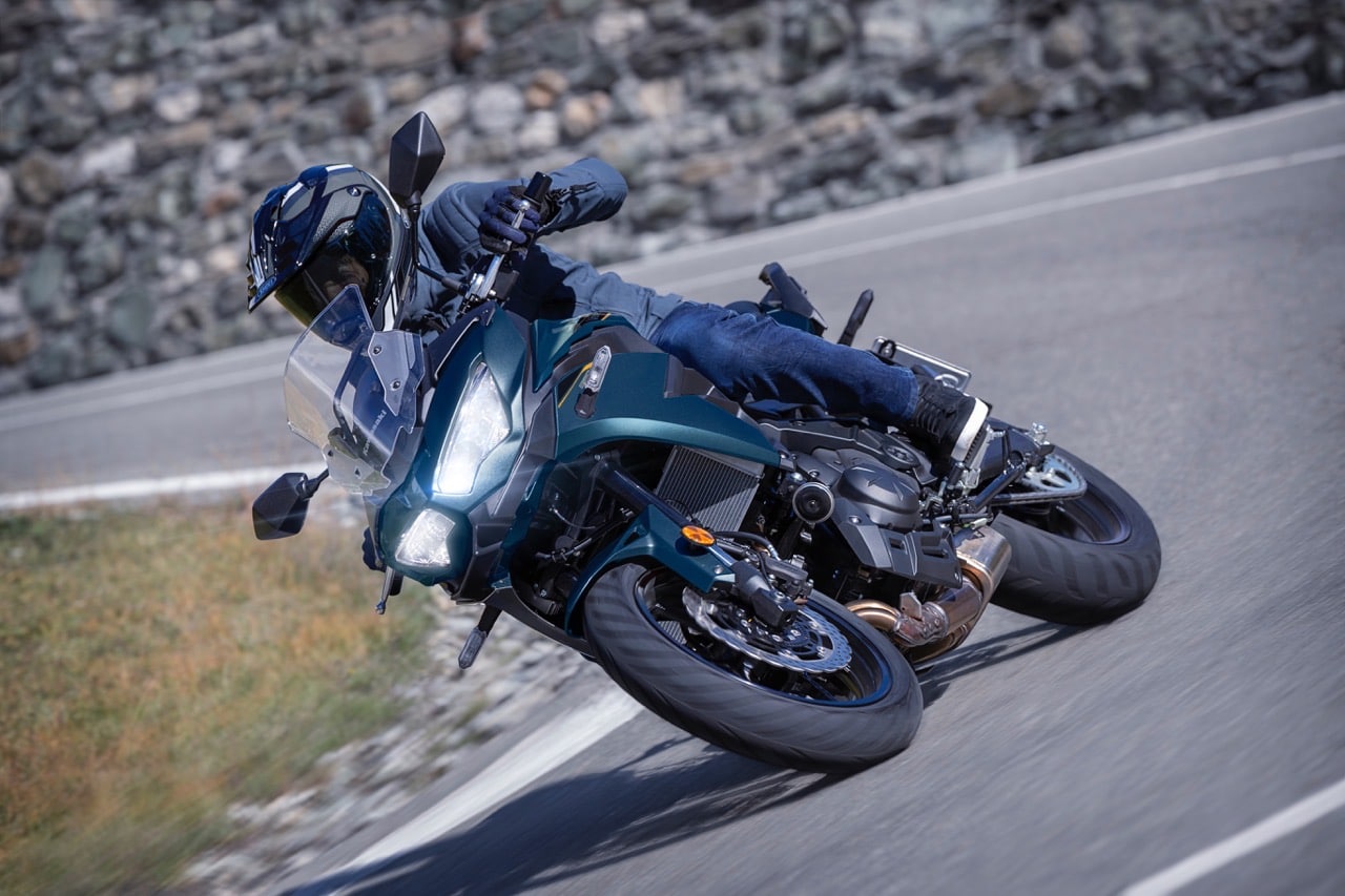 Kawasaki: si rinnovano Versys 650, W230 e Meguro S1 [FOTO]