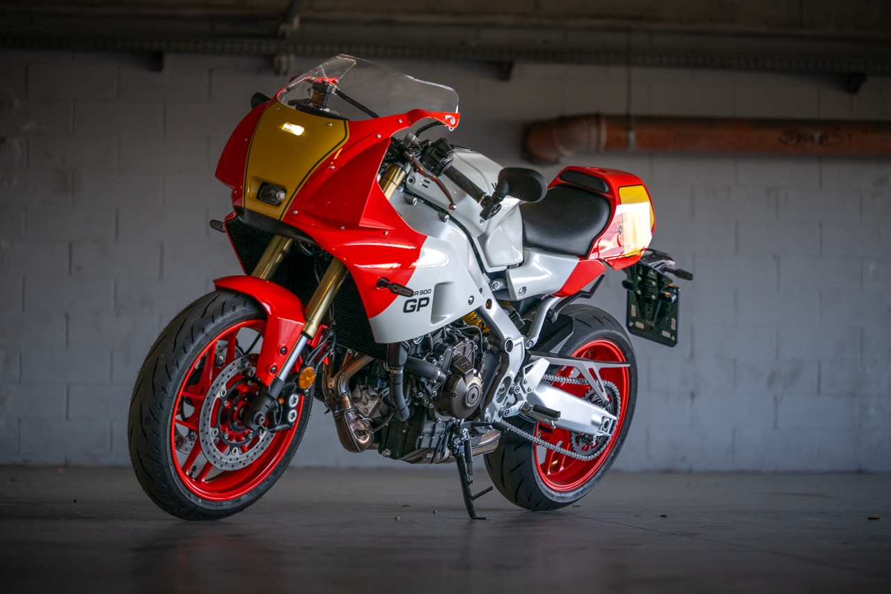 Yamaha XSR900GP: Icon reborn! [PROVA SU STRADA]