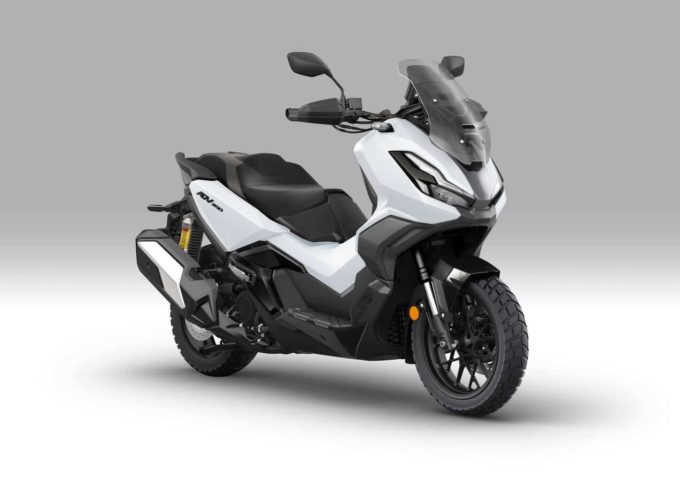 Honda ADV350 2026: la gamma si rinnova con quattro nuove colorazioni [FOTO]