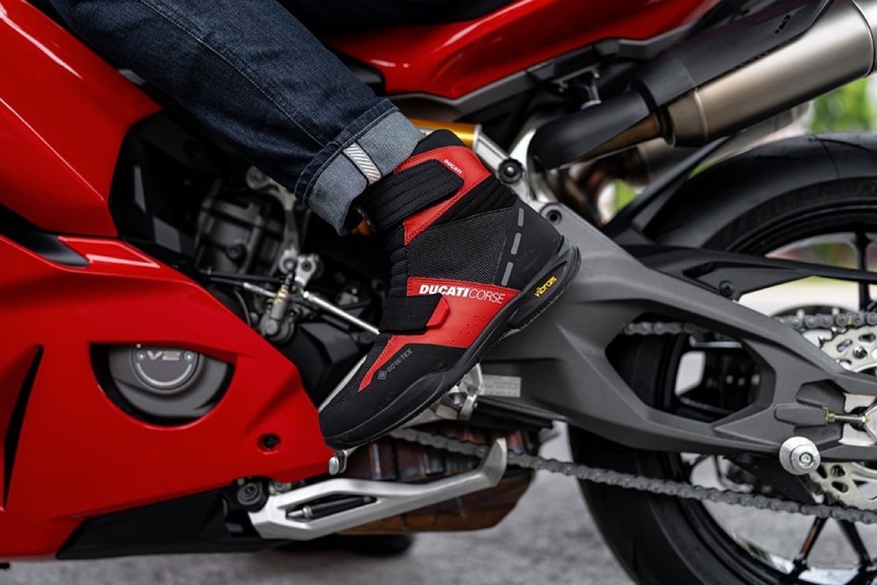 Ducati: arrivano i nuovi stivali Corse City C3 e Strada C4 [FOTO]