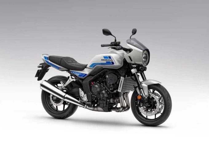 Honda CB100F 2026: la nuova naked dallo stile retrò ispirata alle leggendarie CB anni ’80 [FOTO]