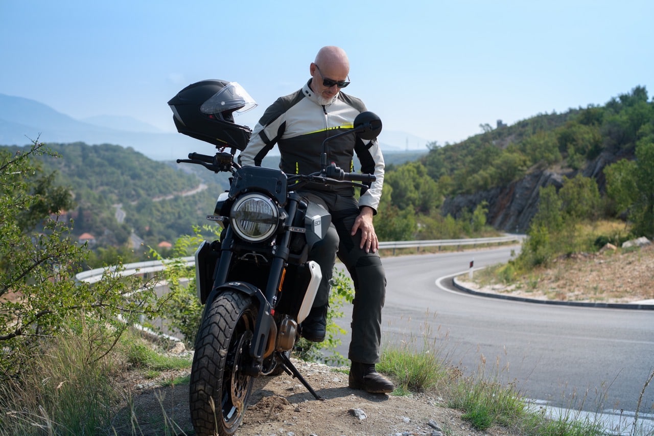 Held Renegade 2: il nuovo completo touring a due pezzi