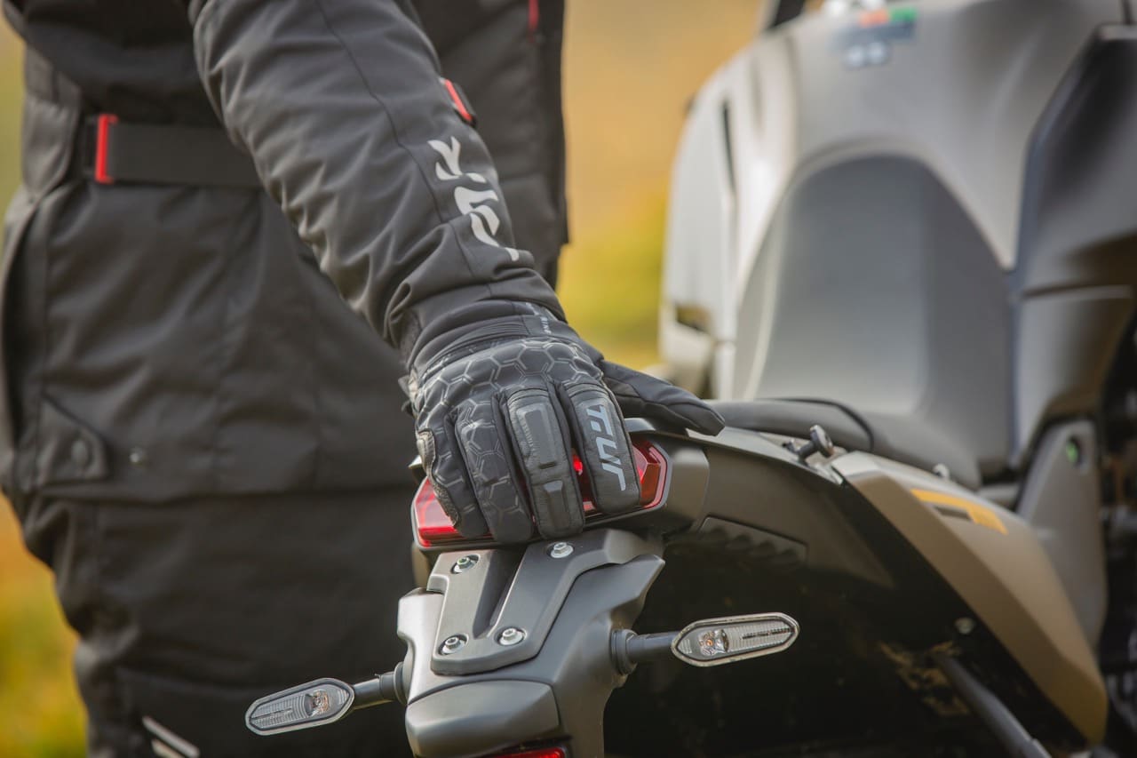 T.ur G-Zero Hydroscud: i nuovi guanti moto per sfidare l’inverno