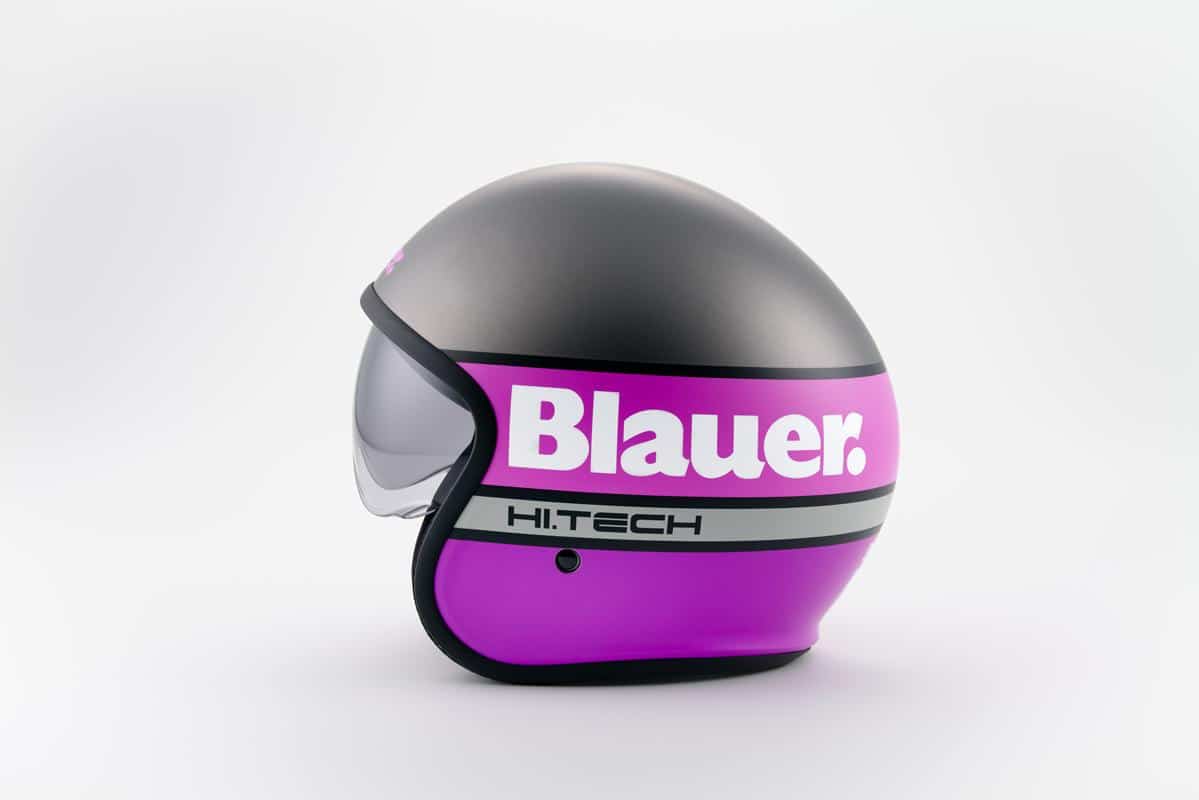 Blauer Pilot 4