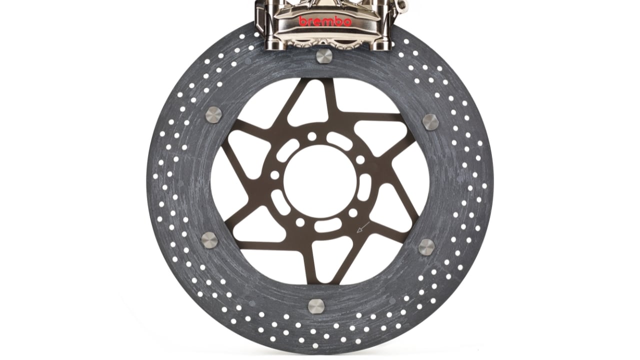 Brembo rivoluziona le moto con il disco freno Hyction in carbonio ceramico