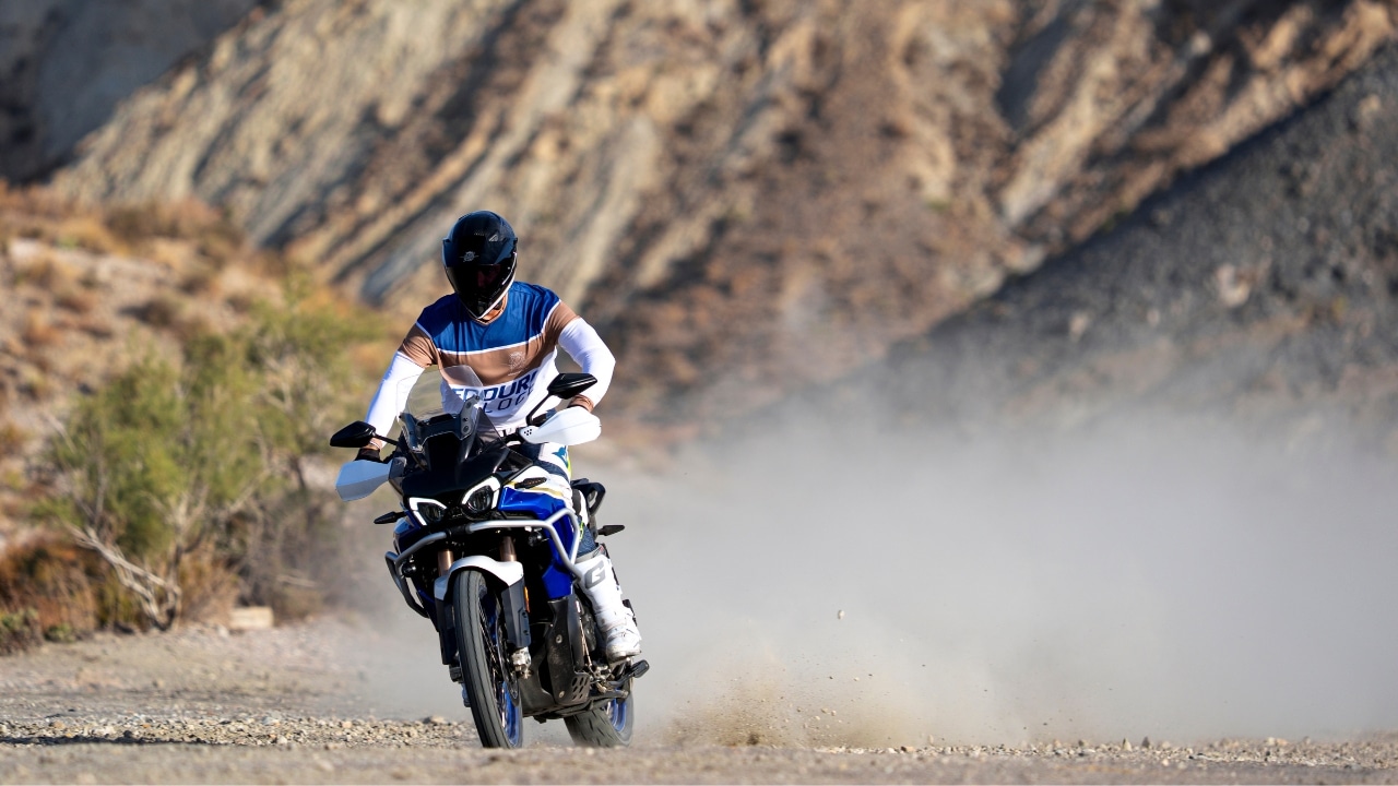 MV Agusta Enduro Veloce: la rinnovata moto da viaggio italiana