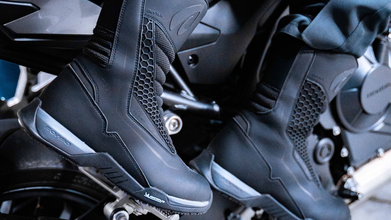 Glyder Dry: il nuovo stivale per moto con suola targata Michelin