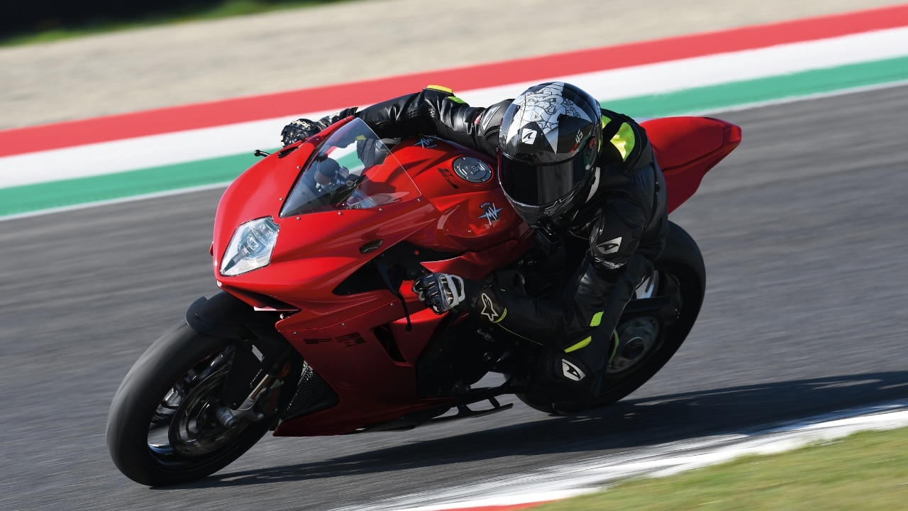 MV Agusta F3 R: nuovo prezzo da 16.000 € e riposizionamento nel segmento Supersport